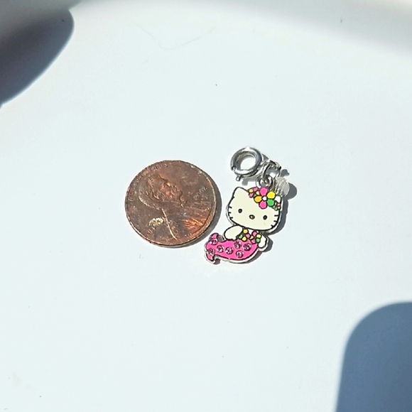 Hello Kitty Mermaid Pendant - Picture 6 of 6